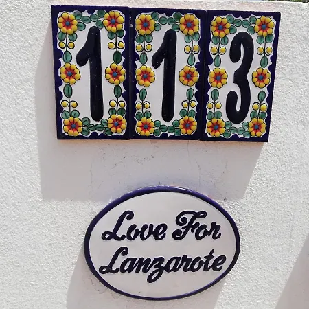 For Lanzarote Holidays House * Πλάγια Μπλάνκα